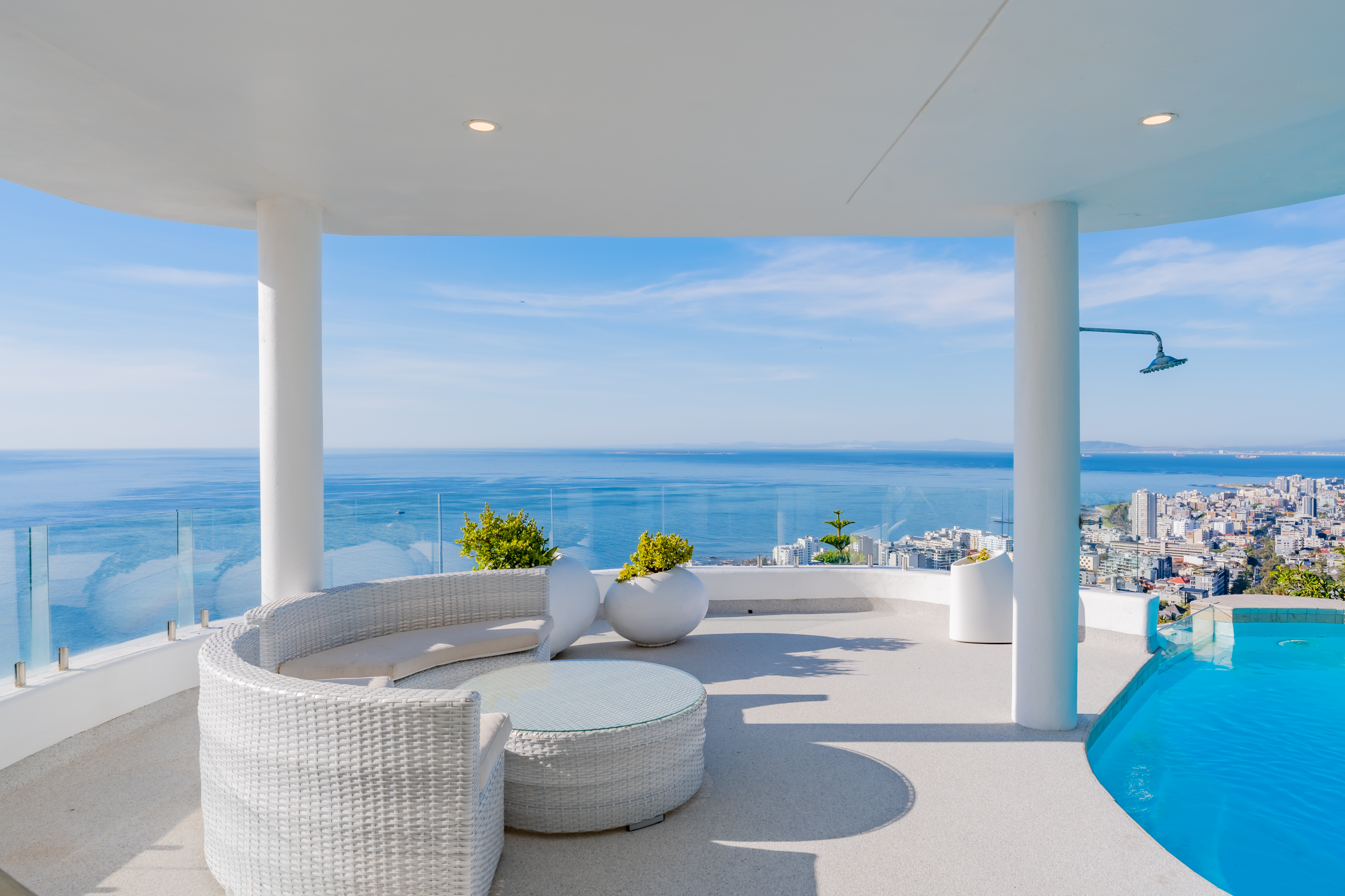 6 Bedroom Property for Sale in Bantry Bay Western Cape
